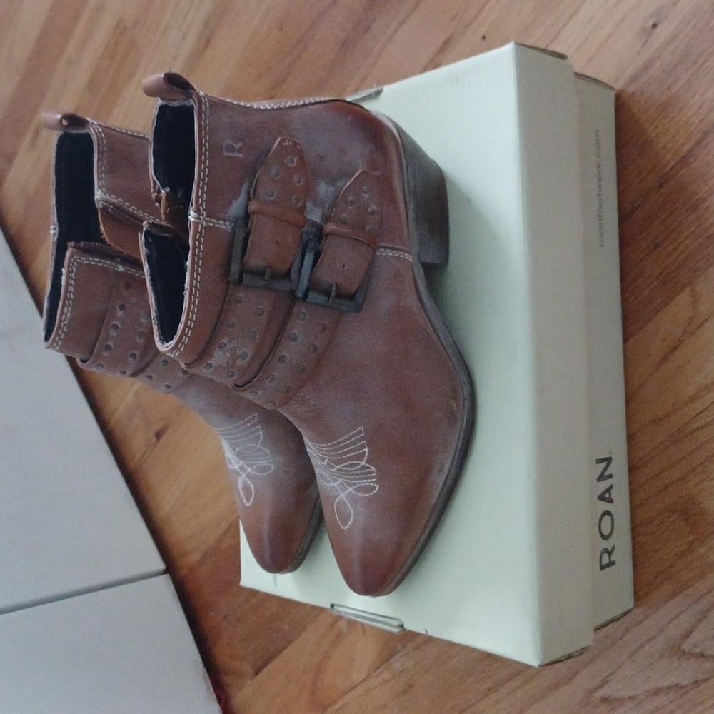 EUC!!! Roan Cowgirl Booties